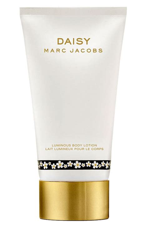 marc jacobs daisy body cream.